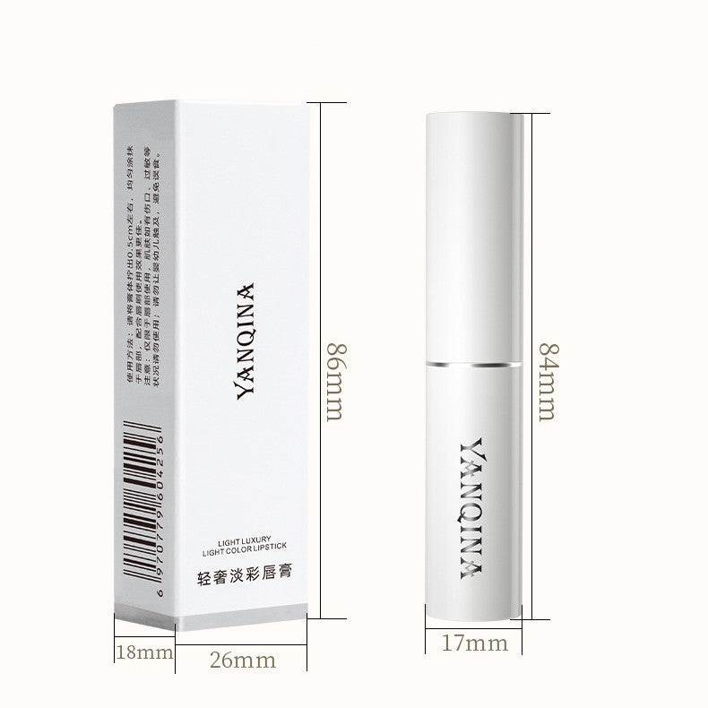 Cuidado de los labios con lápiz labial para prevenir labios secos y agrietados